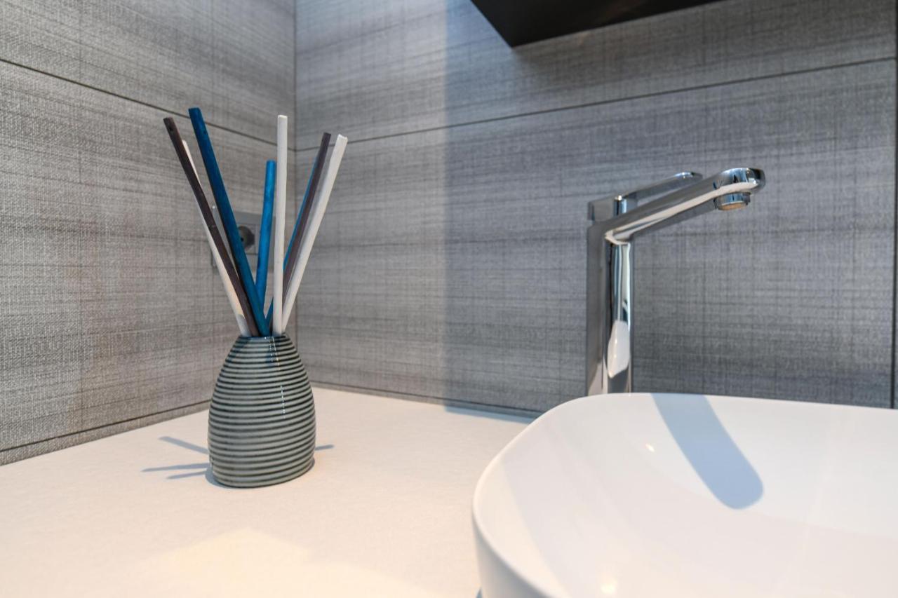 Rio Beach Apartment Desenzano del Garda Ngoại thất bức ảnh